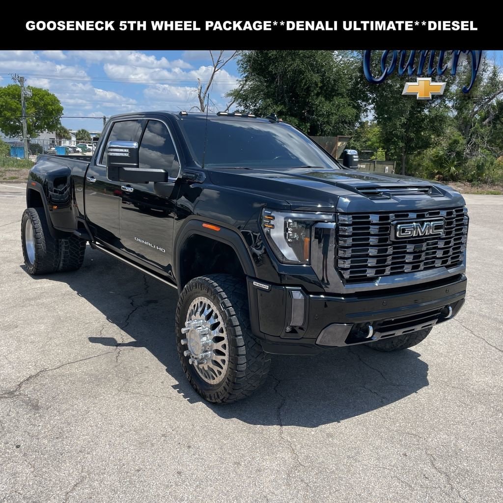 2024 GMC Sierra 4WD Crew Cab LB DRW Denali Ultimate's photo