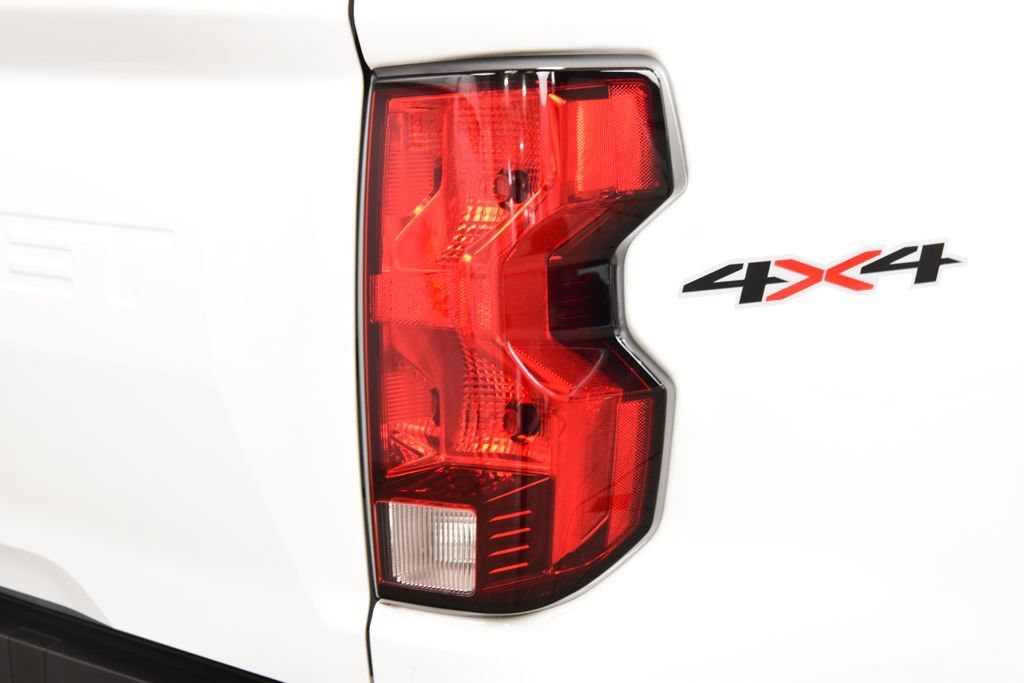 2026 Chevrolet Colorado Work Truck - Photo 18