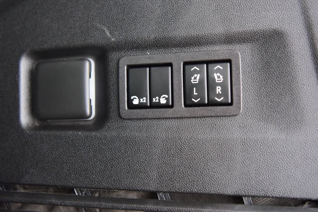 2024 GMC Yukon XL Denali - Photo 27