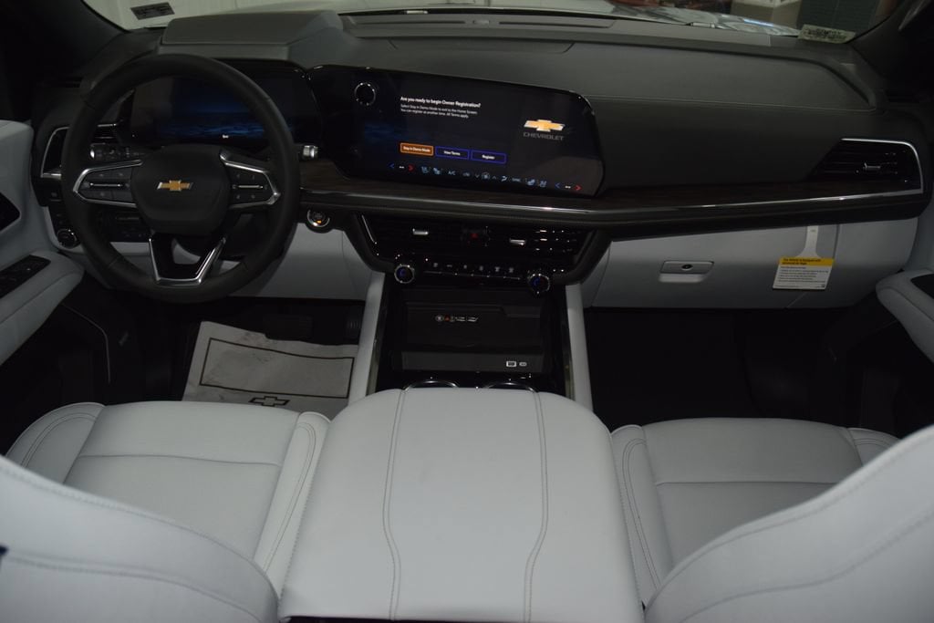 2026 Chevrolet Suburban Premier - Photo 32