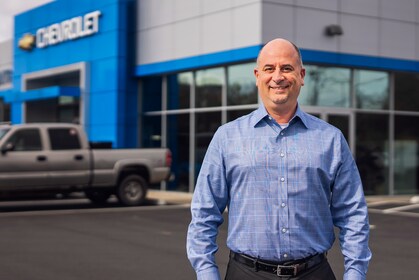 Staff member SAM ZAHER from ID_b399ef3c4268