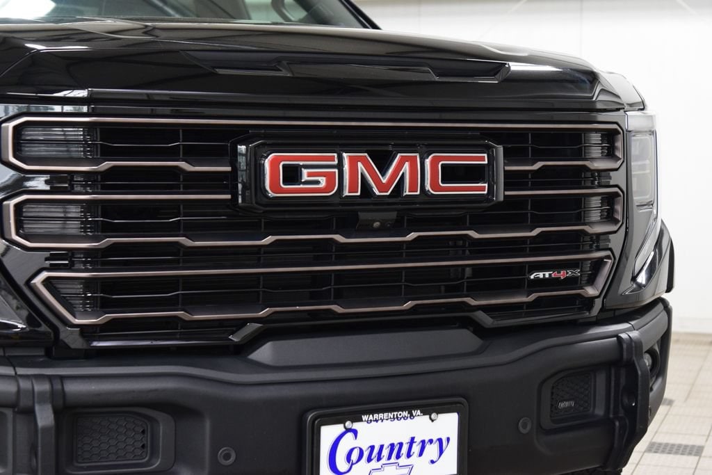 2023 GMC Sierra 1500 AT4X - Photo 11