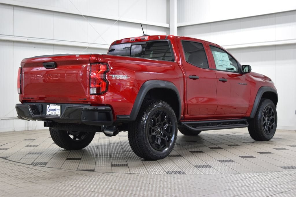2026 Chevrolet Colorado Trail Boss - Photo 8