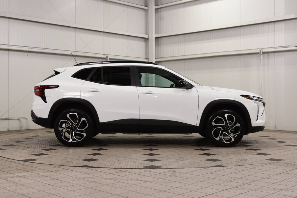 2026 Chevrolet Trax RS - Photo 9
