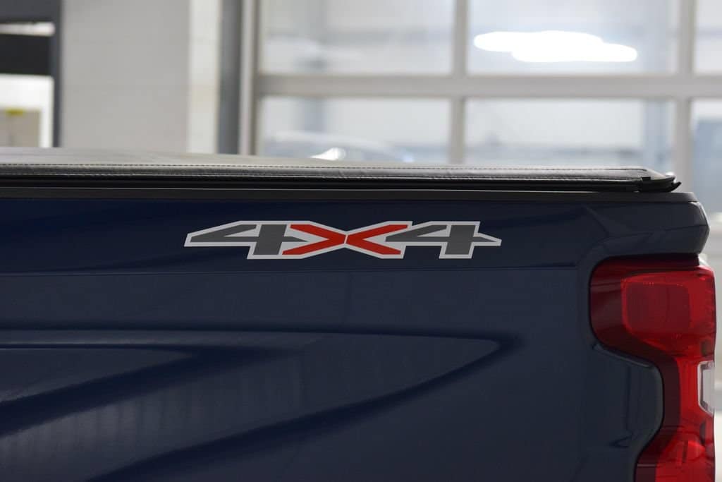 2023 Chevrolet Silverado 1500 Custom - Photo 24