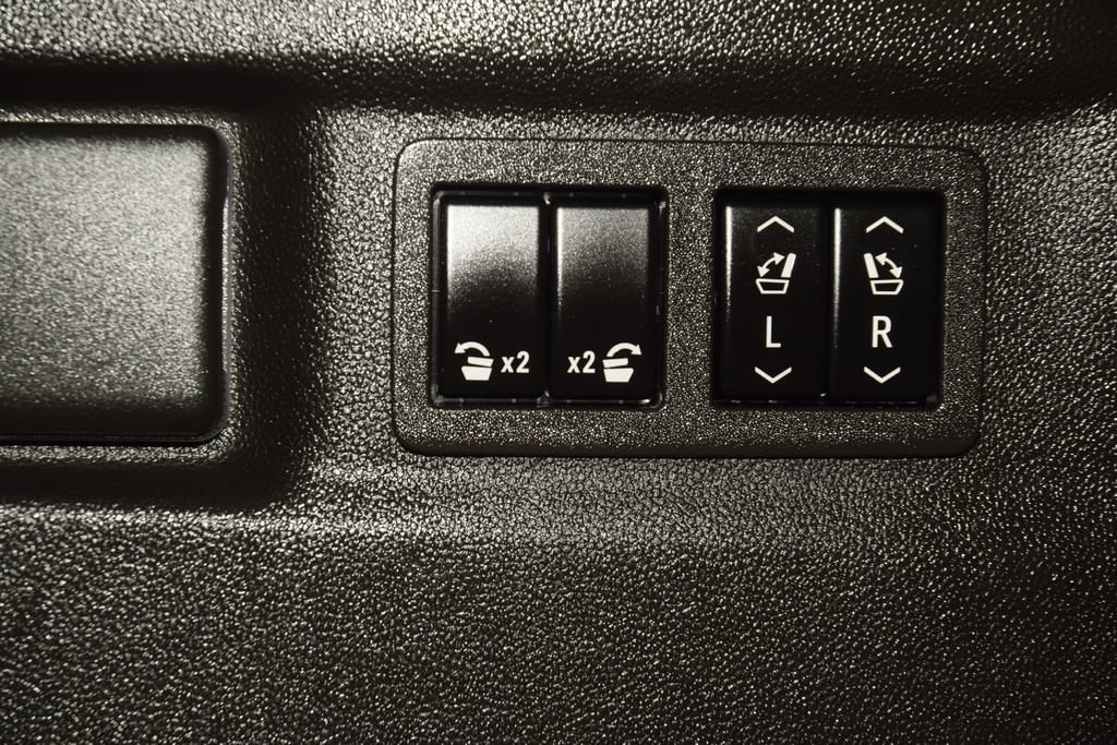 2024 GMC Yukon XL Denali - Photo 27