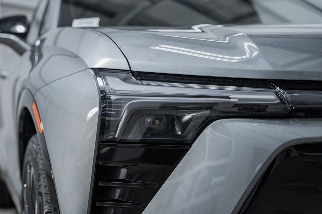 2025 Chevrolet Blazer EV RS - Photo 13