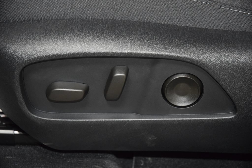 2027 Chevrolet Equinox LT - Photo 38