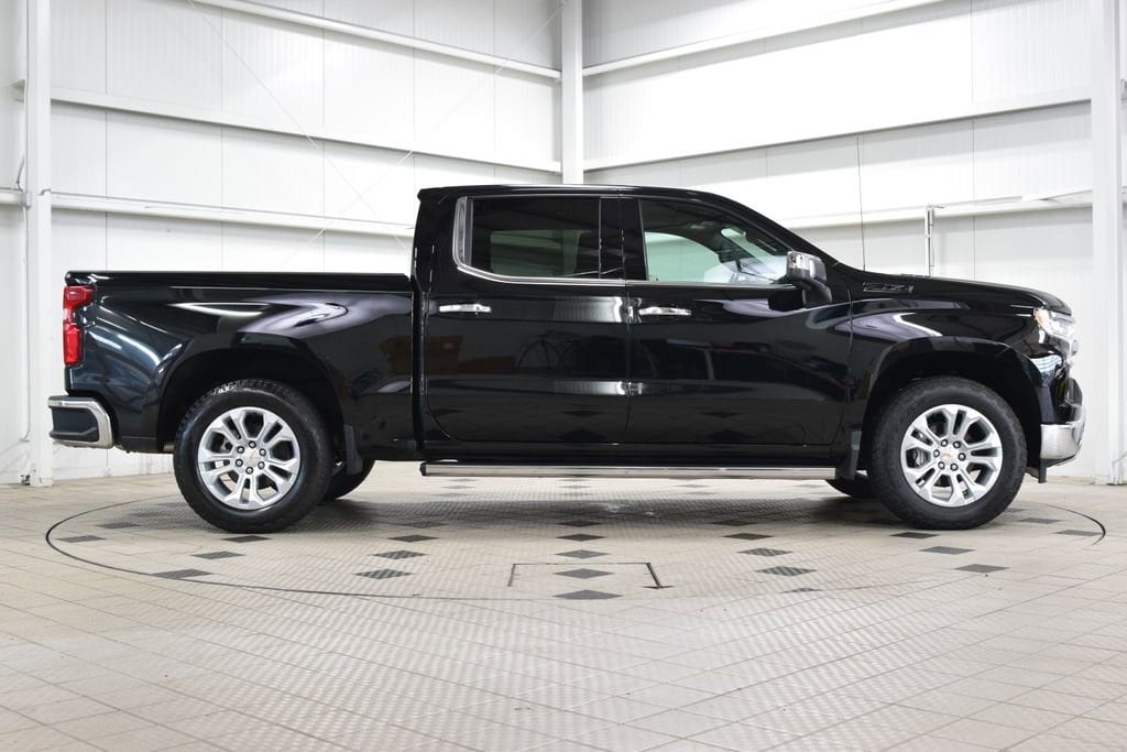 2026 Chevrolet Silverado 1500 LTZ - Photo 9