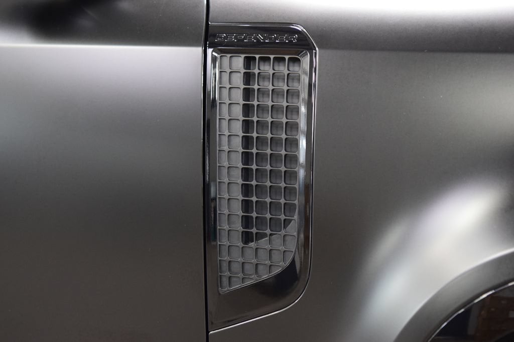 2024 Land Rover Defender X - Photo 18