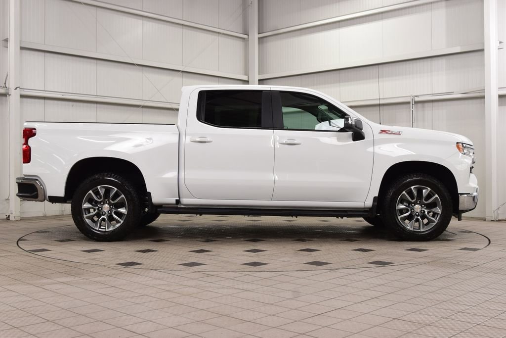 2026 Chevrolet Silverado 1500 LT - Photo 9