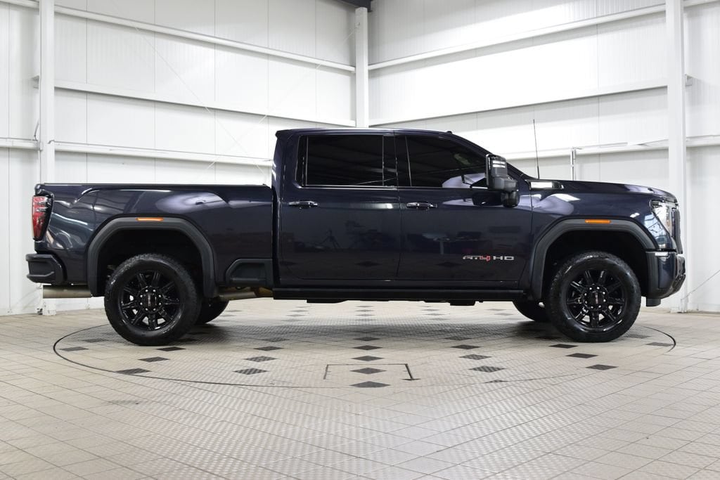 2024 GMC Sierra 2500HD AT4 - Photo 9