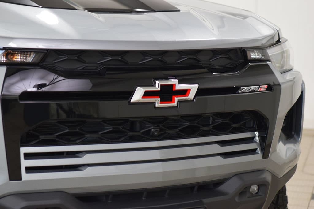 2026 Chevrolet Colorado ZR2 - Photo 11