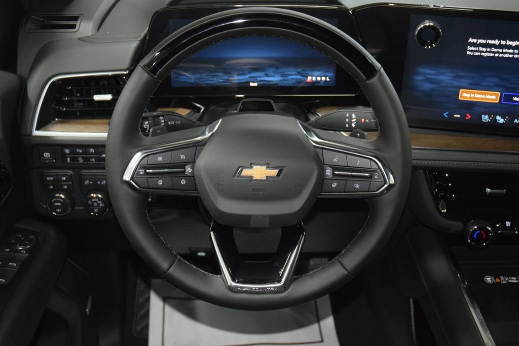 2026 Chevrolet Suburban High Country - Photo 36