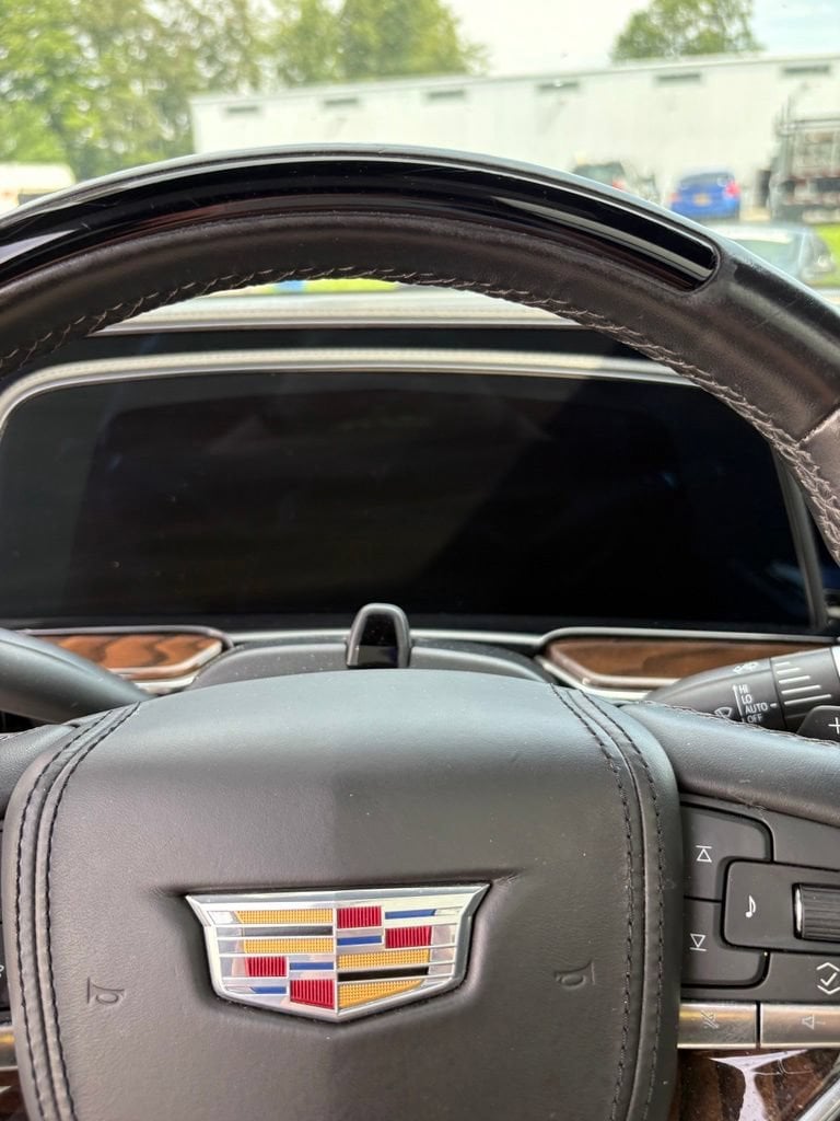 2023 Cadillac Escalade ESV Sport Platinum - Photo 17