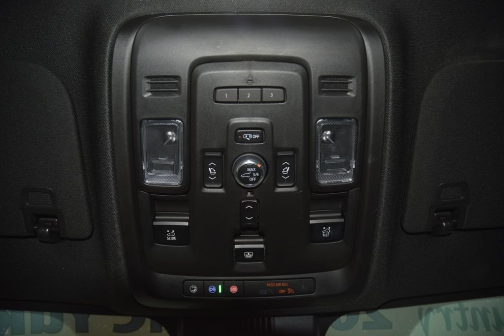 2024 GMC Yukon Denali - Photo 54