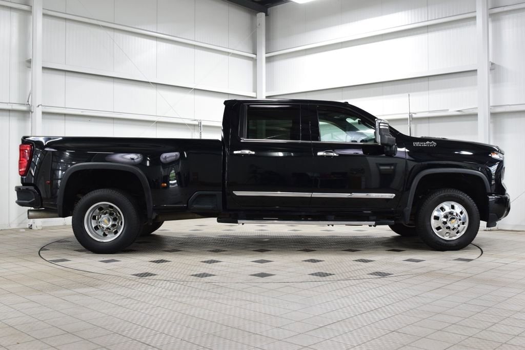 2024 Chevrolet Silverado 3500HD High Country - Photo 9