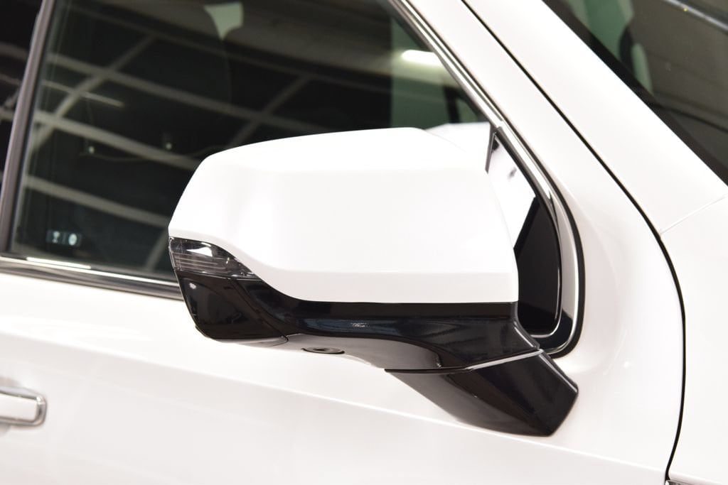 2022 GMC Yukon SLT - Photo 18