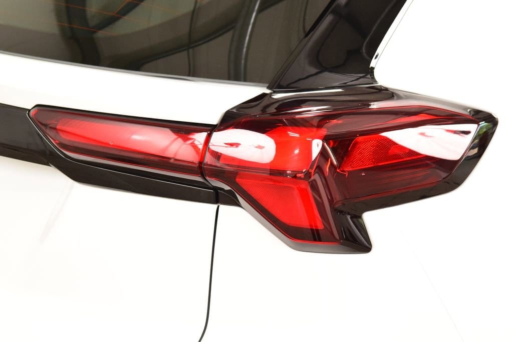 2027 Chevrolet Bolt LT - Photo 18
