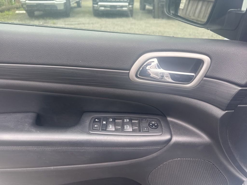 2020 Jeep Grand Cherokee Altitude - Photo 16