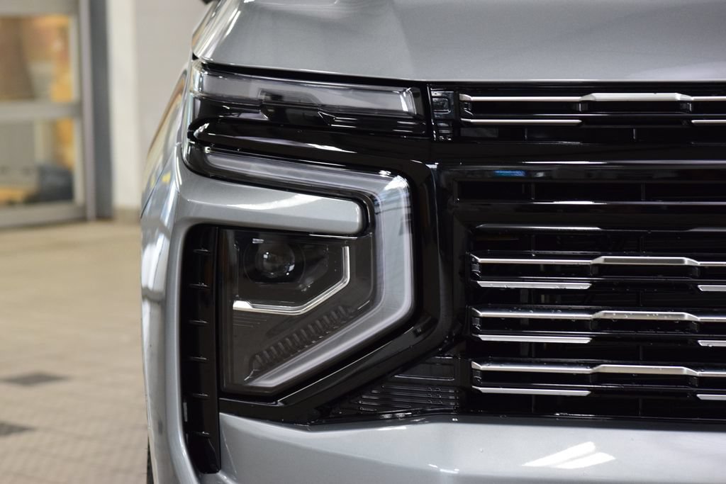 2026 Chevrolet Suburban High Country - Photo 12