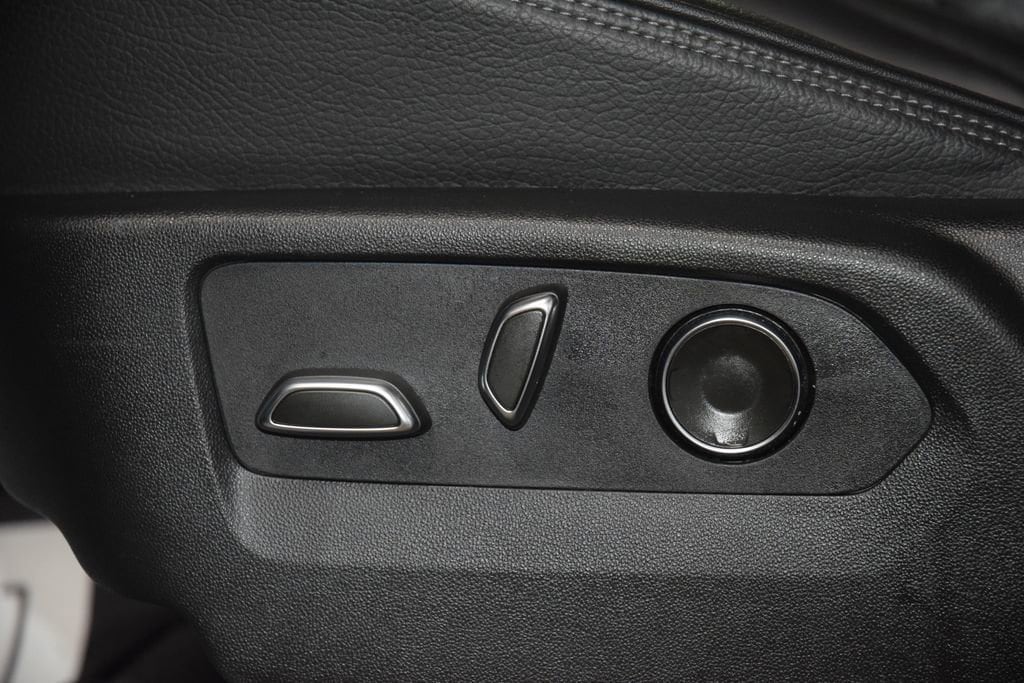2024 GMC Yukon XL Denali - Photo 42