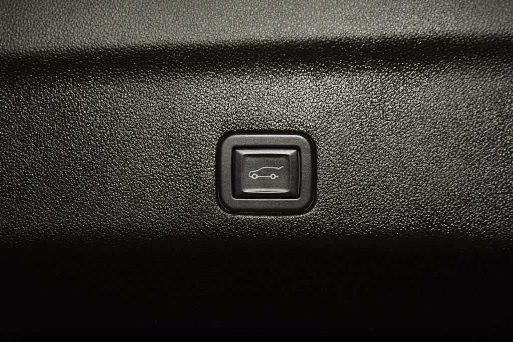 2024 GMC Yukon XL Denali - Photo 28