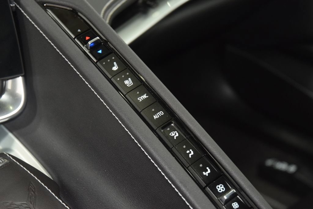 2023 Chevrolet Corvette 2LT - Photo 30