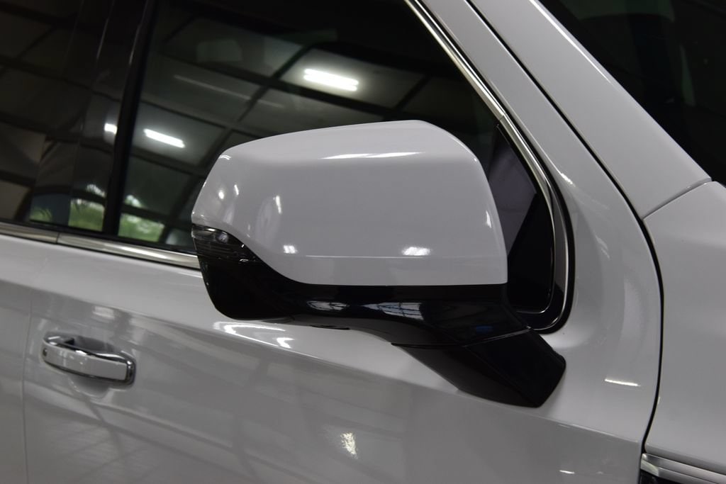 2024 GMC Yukon XL Denali - Photo 18