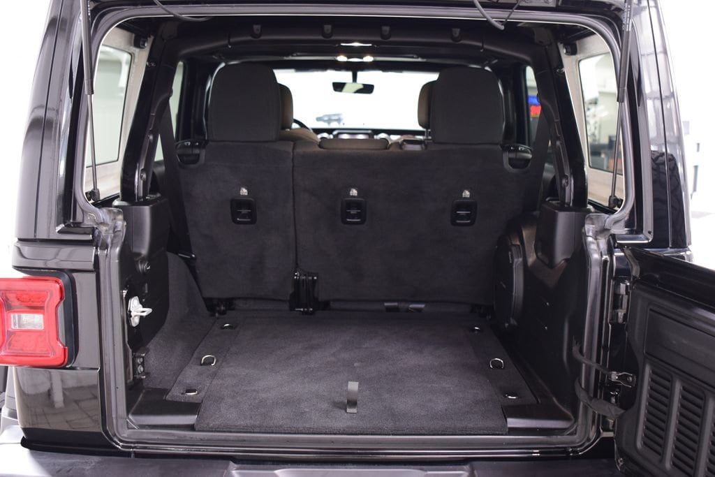 2021 Jeep Wrangler Unlimited Sahara - Photo 21