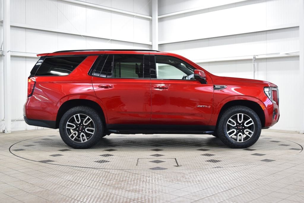 2024 GMC Yukon AT4 - Photo 9
