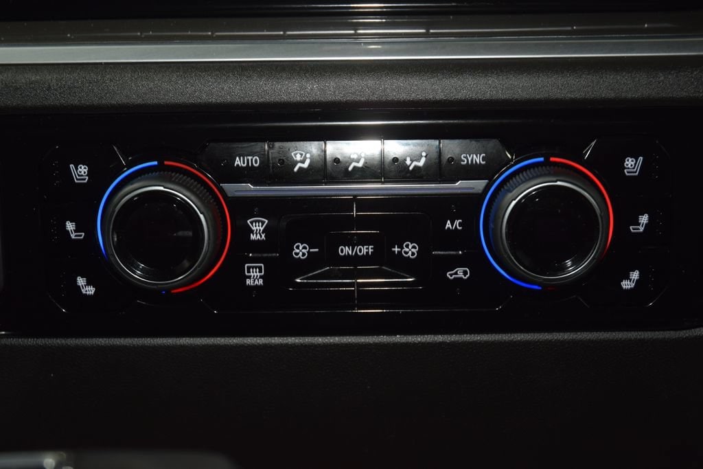 2025 Chevrolet Silverado 1500 High Country - Photo 35