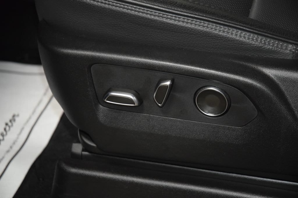 2024 GMC Yukon XL Denali - Photo 42