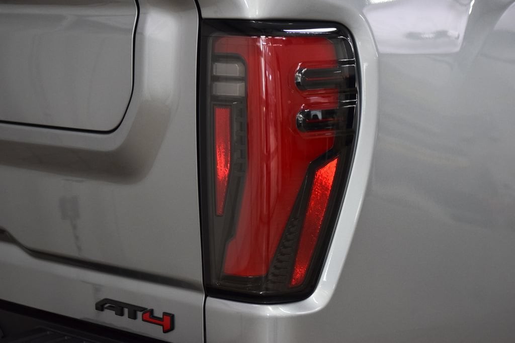 2024 GMC Sierra 2500HD AT4 - Photo 23