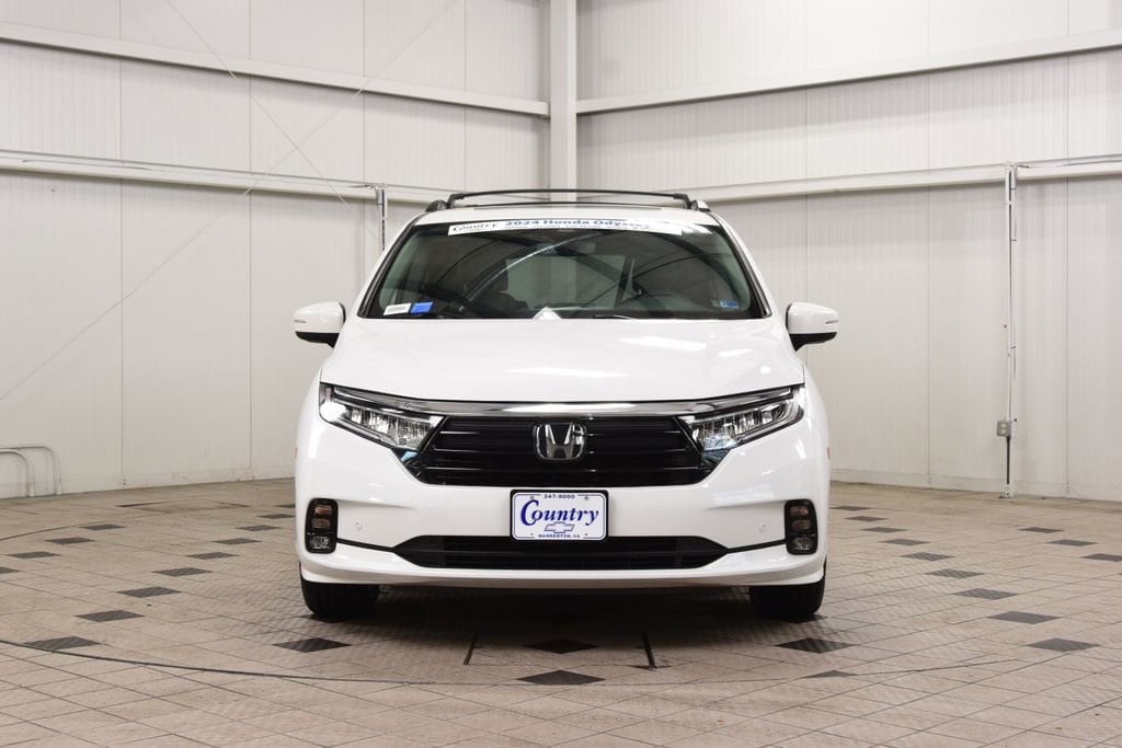 Used 2024 Honda Odyssey Touring Van