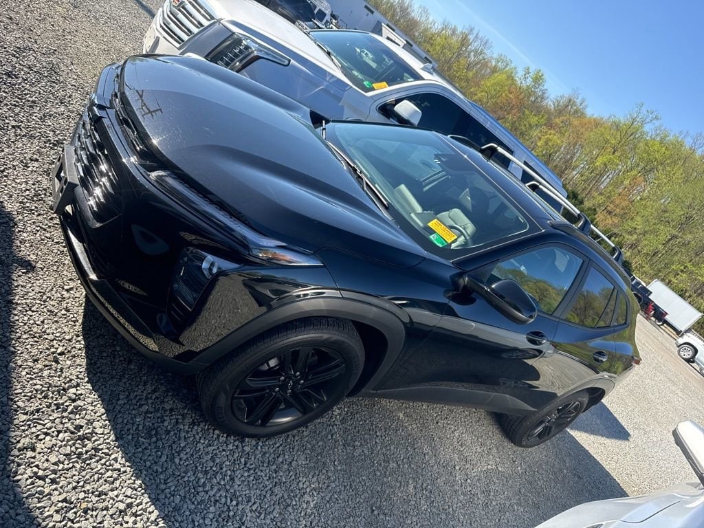 Used 2025 Chevrolet Trax Activ SUV