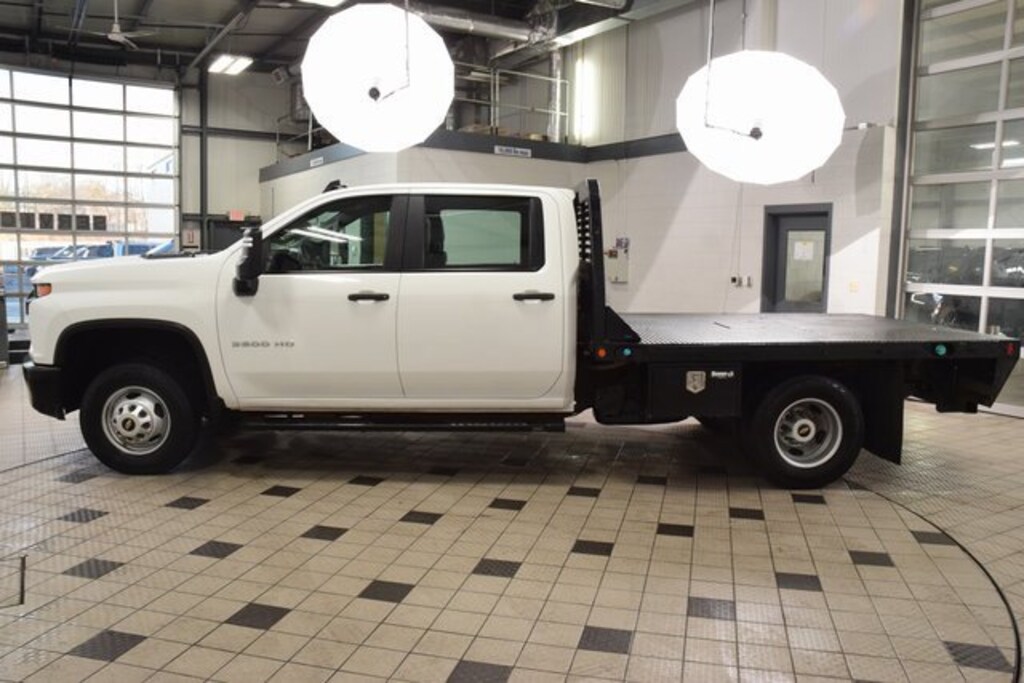 Used 2022 Chevrolet Silverado 3500 HD Chassis Cab Work Truck Truck Crew Cab