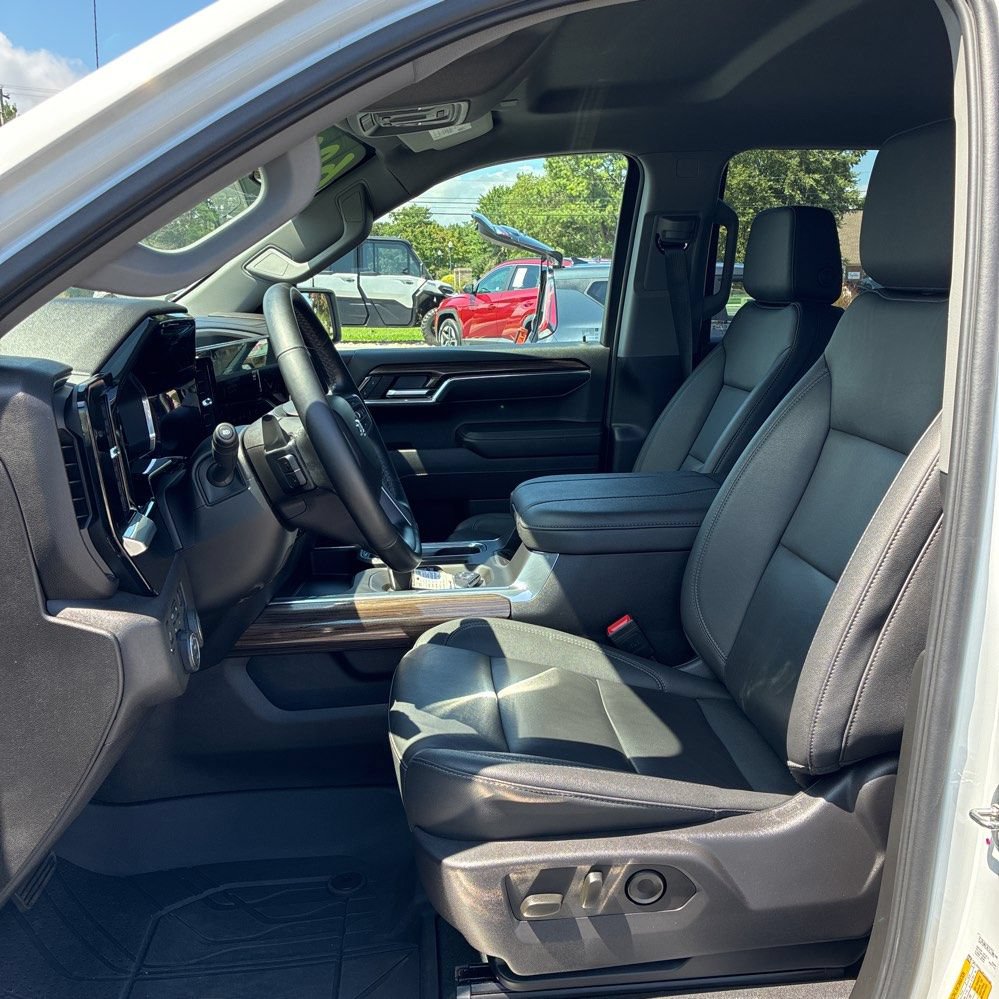 2024 Chevrolet Silverado 1500 RST - Photo 20