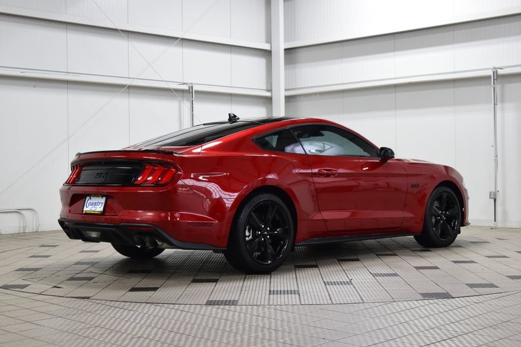 2022 Ford Mustang GT Premium - Photo 8