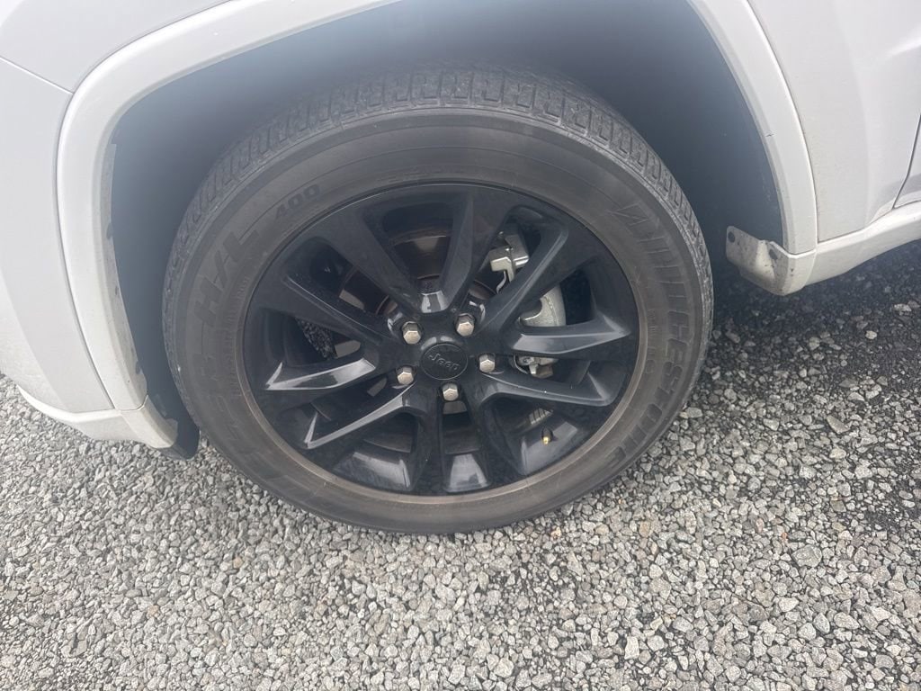 2020 Jeep Grand Cherokee Altitude - Photo 22