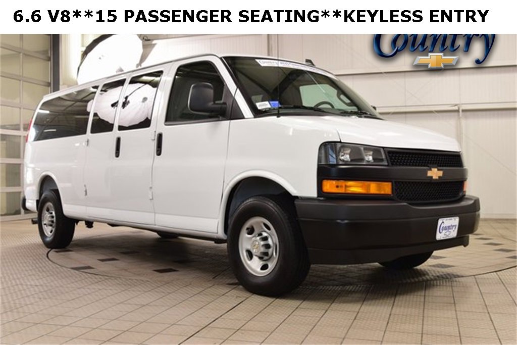 2025 Chevrolet Express Passenger LS's photo