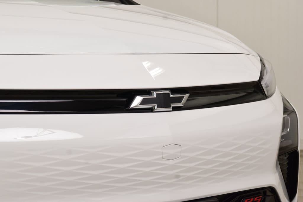 2027 Chevrolet Bolt RS - Photo 11