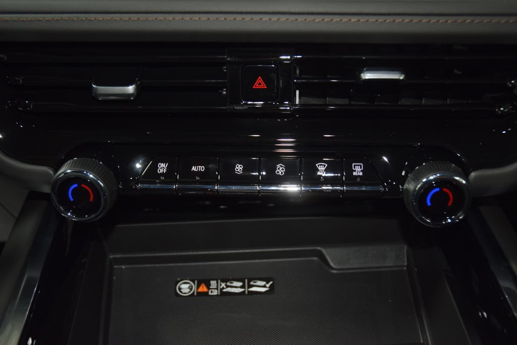 2026 Chevrolet Suburban High Country - Photo 33
