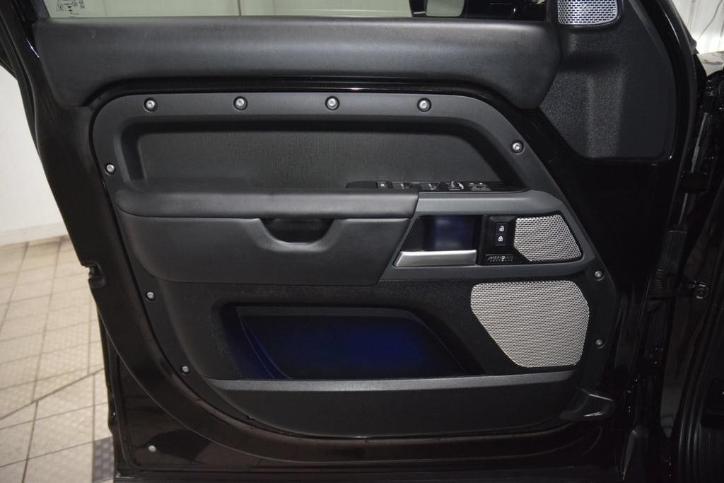 2024 Land Rover Defender X - Photo 50