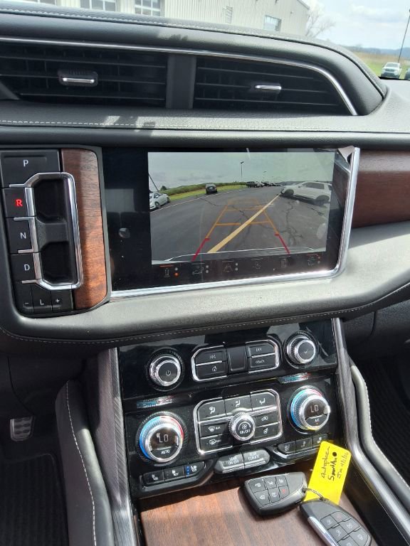2024 GMC Yukon Denali Ultimate - Photo 16
