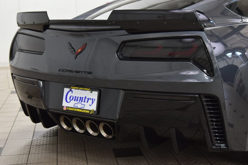 2017 Chevrolet Corvette 2LT - Photo 22