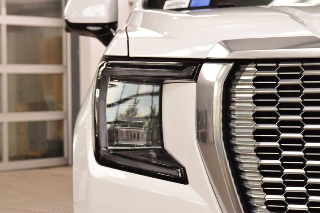 2024 GMC Yukon XL Denali - Photo 12