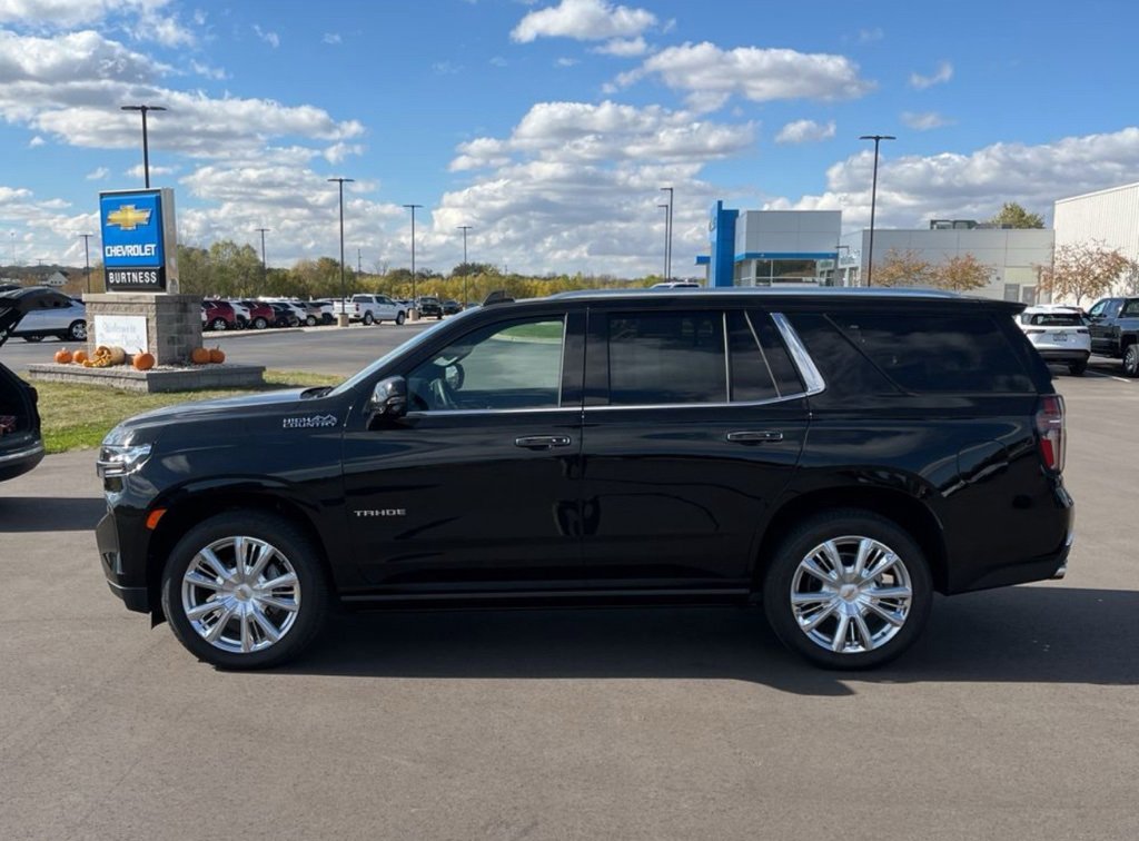 2024 Chevrolet Tahoe High Country photo 2