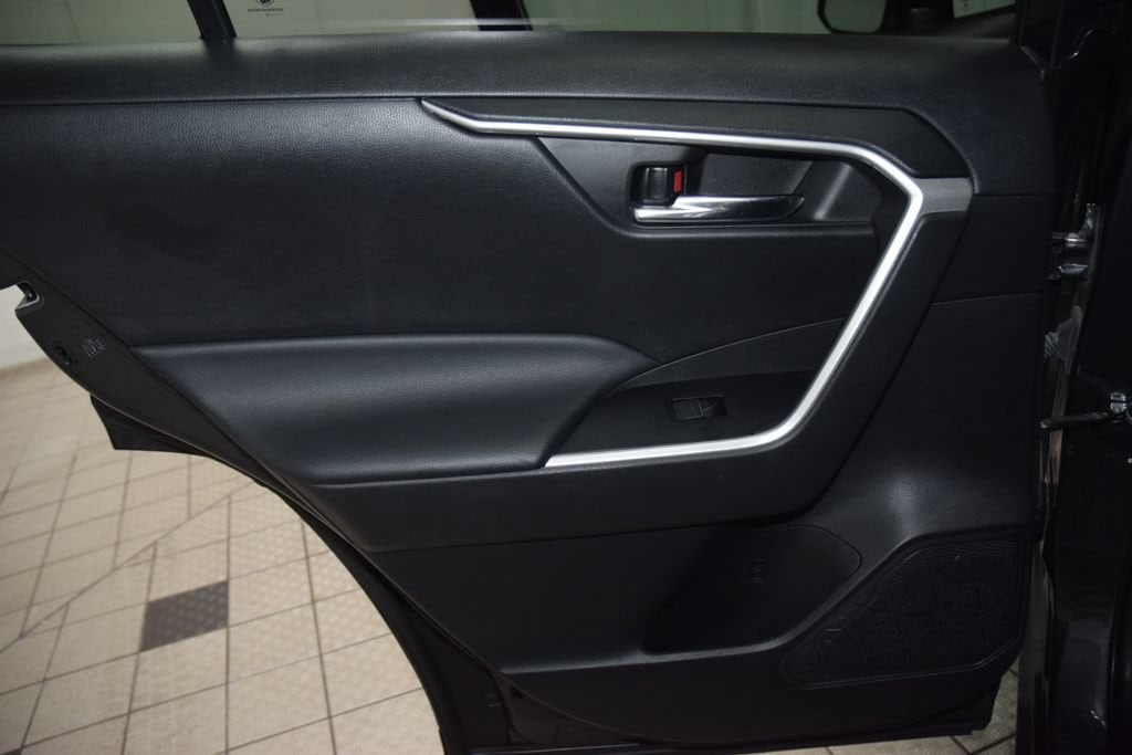2022 Toyota RAV4 XLE - Photo 43