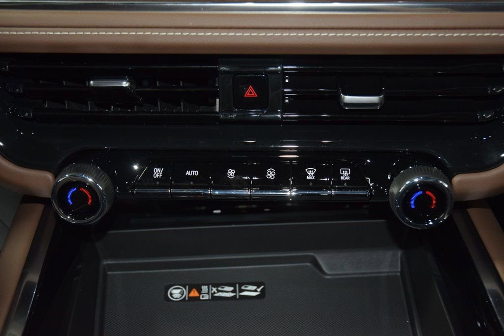 2026 Chevrolet Suburban High Country - Photo 33